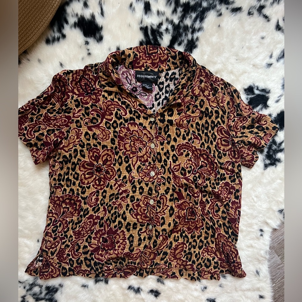 VINTAGE Patterned Button Down Shirt